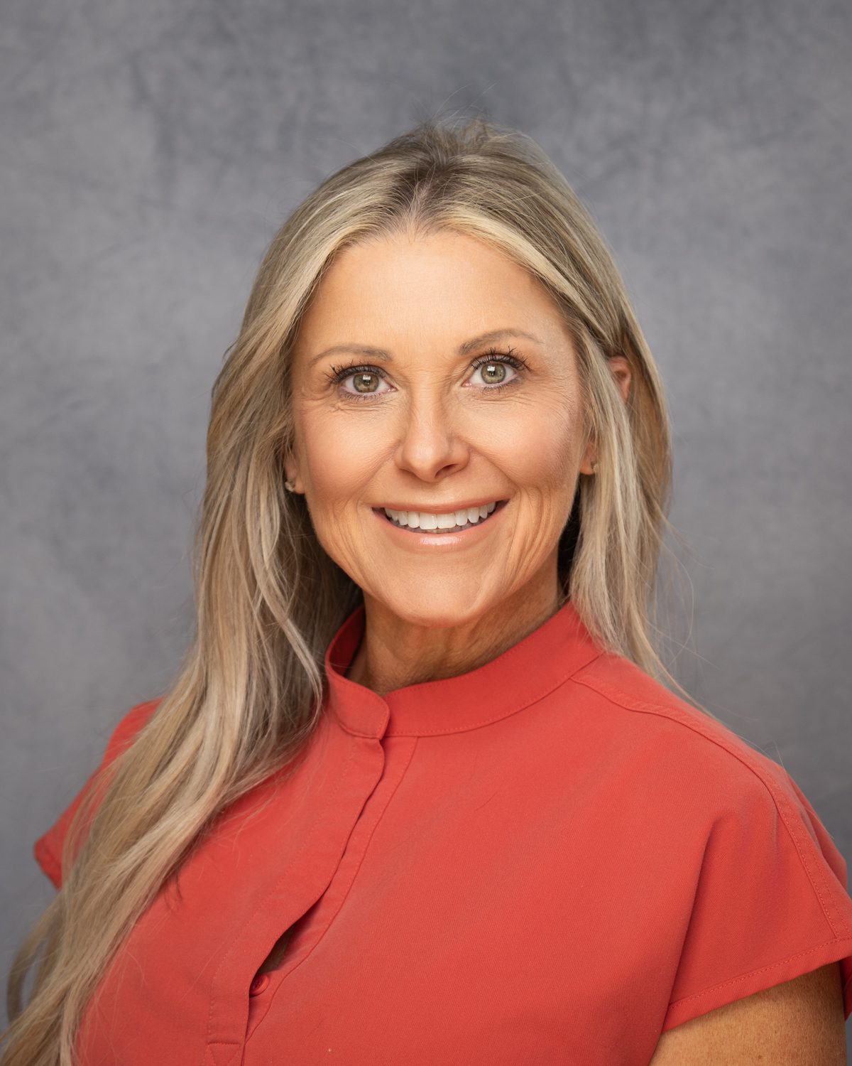 69d7f1b329a6e_Susanna-Dental assistant